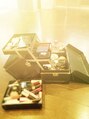 クルール エム(couleur M) メイク道具が増える一方サロンには広げてお待ちしております☆