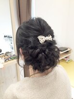 ヘアアプセウス (hair APCEWS) ゆるカジュアルをプラスしたお呼ばれアレンジ