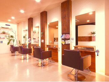 リーフヘアー(Leaf hair)の写真/【大型店が苦手な方にもオススメ！】"気楽になんでも相談できる美容室"がモットーの[Leaf hair]☆