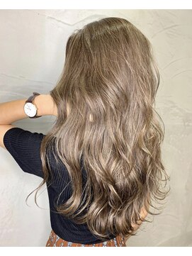 アルカナ 明治神宮前原宿(ARCANA) ハイライトベージュ　ハニーベージュ　hiro