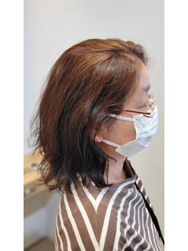 キザシ(KIZASI) 不安な方には徐々に明るくする脱白髪染めで楽しみながら