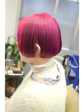 ポタム 東中野(potamu) ビビットなピンクのミニボブ