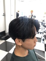 オーシャントーキョー(OCEAN TOKYO)&nbsp;ニュアンスセンターパート(刈り上げツーブロック黒髪パーマ)