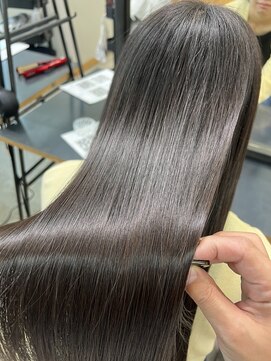 ラヴィエ(RAVIE) 【半田・髪質改善】縮毛矯正/トリートメント/マンツーマン