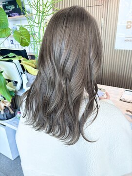 ブレンド(BLEND) グレージュミディ