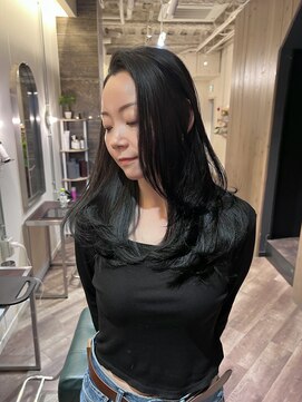 ソエル(Soell) 縮毛矯正 髪質改善 レイヤーカット グレージュ 前髪なし 20.30代