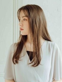 シャイニー(SHINY)の写真/あこがれの美ストレートで朝のスタイリングも簡単に♪髪への負担を抑えた施術が人気◎