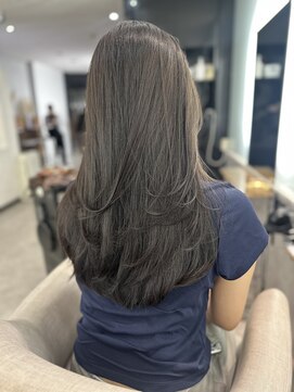 ウィクシー(wixy) 王道の透明感カラー