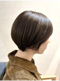 【オリーブブラウン】の艶感きれいめ【ショート】