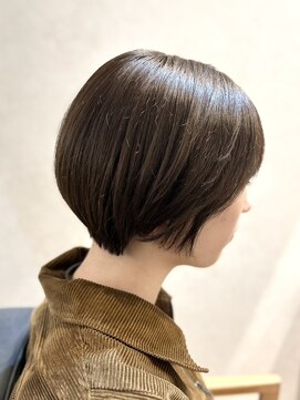 ネウィ 大分中央町店(newi) 【オリーブブラウン】の艶感きれいめ【ショート】