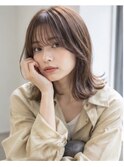 外ハネくびれミディアム
