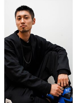 メリケンバーバーショップ コウベ(MERICAN BARBERSHOP KOBE) グランジ刈り上げスパイキーな束感あるショートボウズ@8