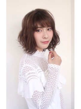 エストレーラ(estrela) 『estrela』大人可愛いクラシカルレイヤーボブ