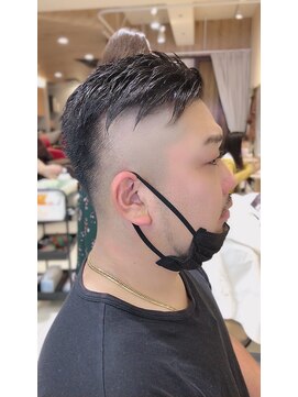 アウラニヘアーリゾート(AULANI Hair Resort) フェードカット×ツーブロック[日野/日野駅/豊田/八王子/立川]