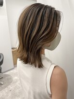 アヴァンス 京橋店(AVANCE)&nbsp;ハイライトの筋感とバレイヤージュで上品なカジュアルスタイル