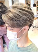 シルバーグレージュ/韓国マッシュ/センターパート/ツーブロック
