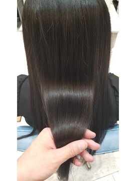 アルーシェ 心斎橋(Alushe) 【心斎橋　心斎橋駅　髪質改善　学割U24】