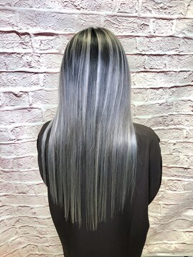 ループ(LOOP) 2ブリーチバレイヤージュとエクステ