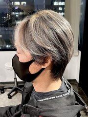 メンズバレイヤージュハイライトセンターパートカルマヘアー