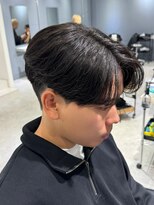 ハイプ(HYPE)&nbsp;ナチュラルマッシュ/韓国マッシュ/ニュアンスパーマ/メンズ/眉毛