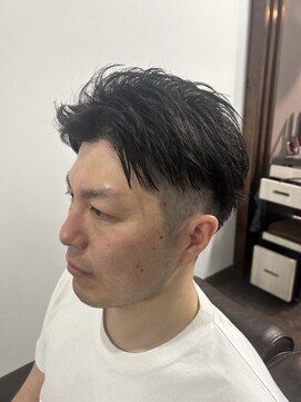 メルローズ(Melrose) ツーブロック/パートスタイル/ショートヘア／刈り上げ