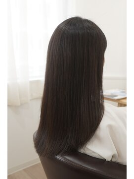 キキコウベ(kiki-kobe) 【３０代】カット＋イノアオイルカラー＋水素トリートメント