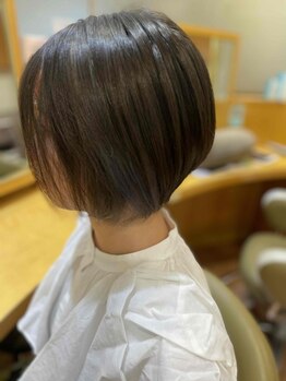 驚くほど長持ちするカット技術♪自宅でのお手入れが簡単になる、計算し尽くされたスタイルをあなたに☆