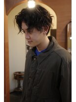 エディ(Edy)&nbsp;メンズセンターパート波巻きパーマケアパーマブラウンカラー岡山