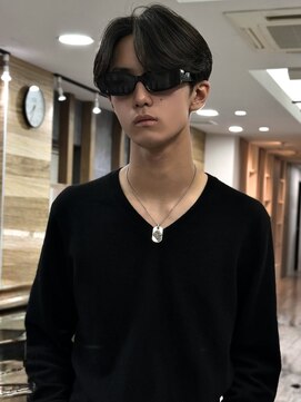 ラッドルーム(LAD ROOM.) センターパート/シースルーマッシュ/ニュアンスパーマ