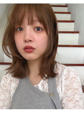 ヘアーアンドファッションシオミエイチ (hair＆fashion shiomi H) ヘーゼルベージュ×ミディアムレイヤー