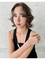 スクリーンギンザメゾン 銀座(SCREEN GINZA MAISON.) ミルクティーブロンド/ダークブルー/デジタルパーマ/銀座