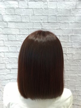 ミーティア バイ クアトロ(Meteor By QUATRO) ナチュラルボブスタイル