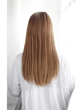 シュシュット(chouchoute) 吉祥寺3分/スリークボブローライトデザインカラー厚めバング/066