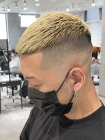 アンダーバーホワイト(_WHITE)&nbsp;スキンフェード【クロップ】