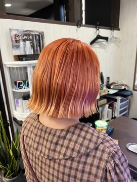ヘアー リードレス(hair Re:dress) 大人可愛い外ハネぷつっとカットショートハイトーン暖色カラー