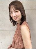 20代　30代　40代　ミディアム　レイヤー　結べるボブ　小顔