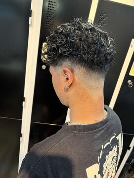 アフィナー 上大岡(Afinar) フェードカットパーマ×ハイライト