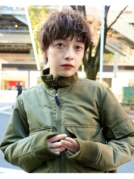 ヴェイン 渋谷(vain) 黒髪グレーベージュレイヤーロング前髪パーマ