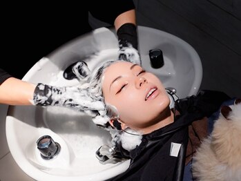 プールバイスタイル 藤沢(POOL by STYLE)の写真/《*高い技術を追及し続ける。ヘッドスパ*》心身共に癒しを…。一人ひとりのお悩みに寄り添い、疲れを癒す。