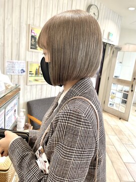 ローウェ 二子玉川(Louwe) ベージュ×ボブ