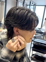 エデアンルクラ 下通(EDEAN Leclat)&nbsp;熊本フェザーショートウルフ フェザーパーマ センターパート