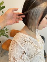 サクラ オモテサンドウ(SAKURA) ショートボブ×ブリーチを使ったインナーカラー☆ショート/ボブ