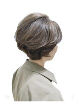 アルム(arum) 柔らかレイヤーの上品ショート