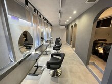 エニ(eni)の雰囲気（セット面。）