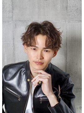 ダズ(Dazz) センターパートスパイラル