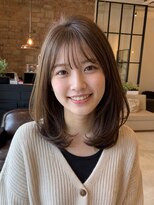 カランエノエル(Calin et Noel)&nbsp;小顔前髪カット顔周りカット前髪ありシアーバング大人前髪