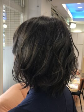 ユア レッシュブ ゆりのき店(Your Lecheveu) ミディアムスタイル