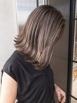 ニキータ(Nikiita) 【nikiita女子】 ハイライト*くすみグレージュ B74543