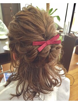 ヘアーデザイン ベルタ(Hair Design BELTA) ミディアムでも波ウェーブハーフアップ♪