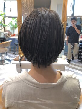 ロンドアベニール 北千住(Lond avenir) 20代.30代.40代の方◎艶感ショートボブ　西田大樹